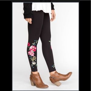 Black embroidered leggings